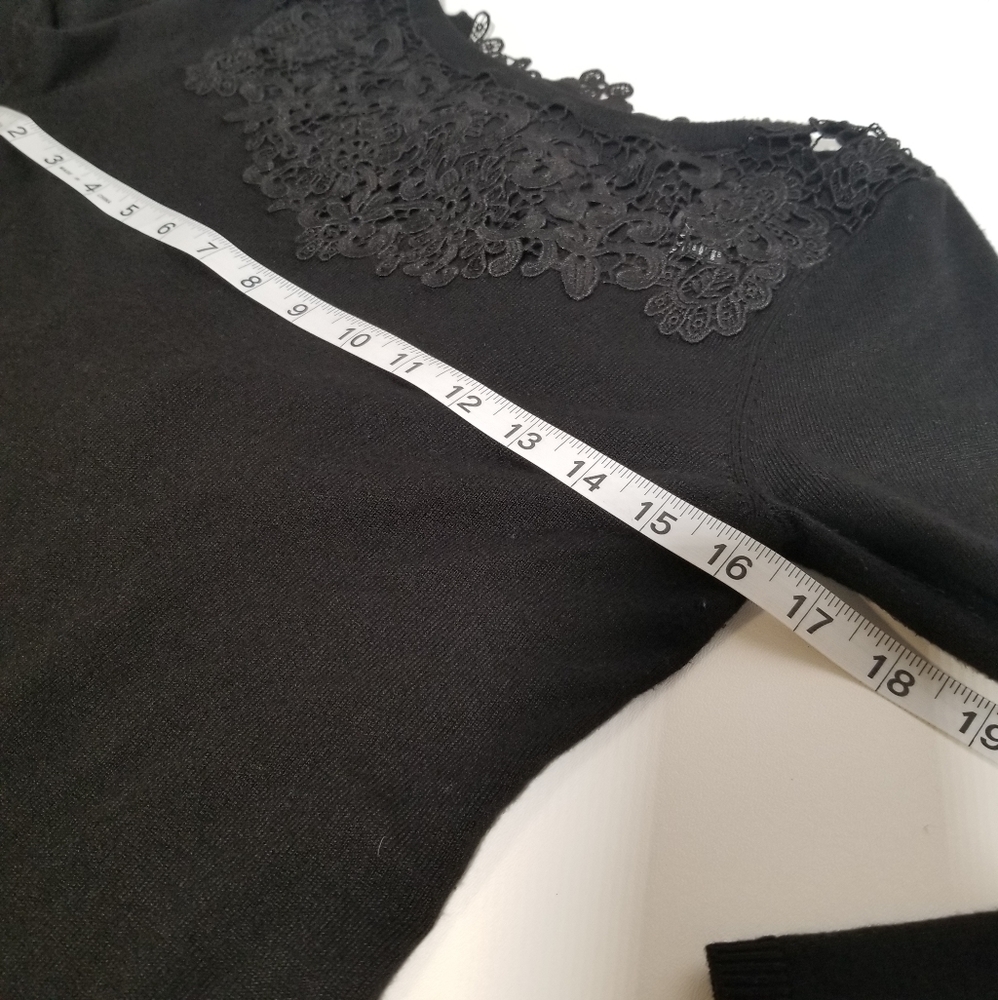 💋WHBM Black Sweater Size SX - Picture 3 of 7